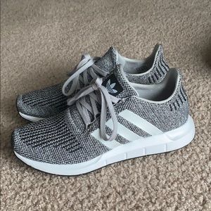 Adidas Swift Run